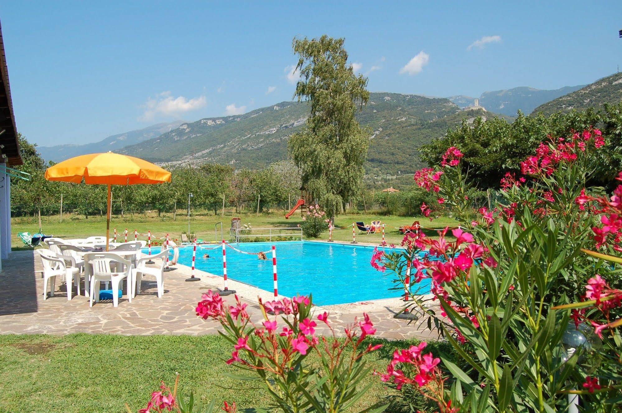 דרו Aktiv Hotel Eden מראה חיצוני תמונה